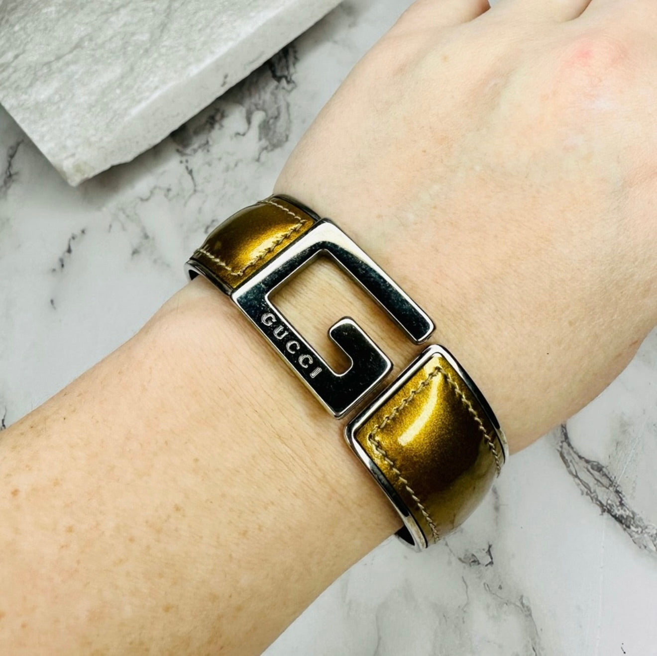 EUC Vintage GUCCI Wide Bronze Patent Leather G Brand Logo Hinge Bangle Bracelet