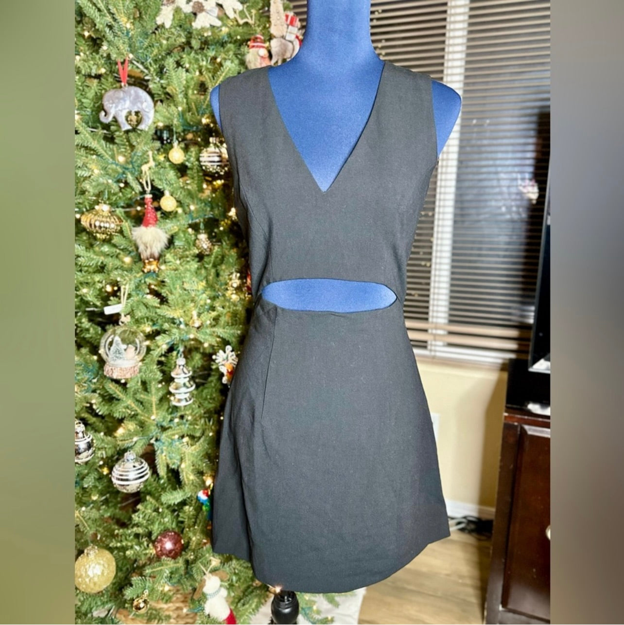New French Connection Black Whisper V Neck Cut Out Mini Dress
