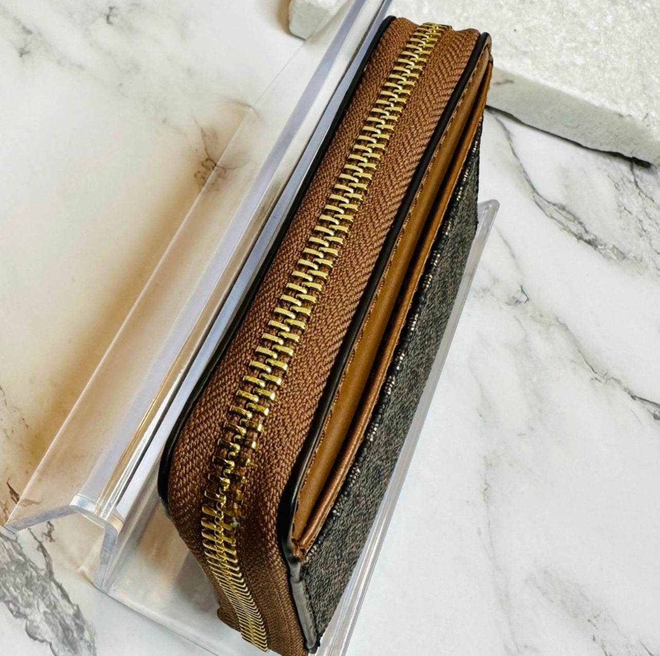 New Michael Kors Jet Set Travel Medium Zip Around Card Case Zip Around Wallet