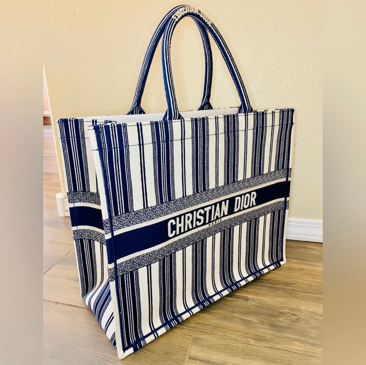 EUC Christian Dior Marbella 2019 Beach Collection Dioriviera Book Tote