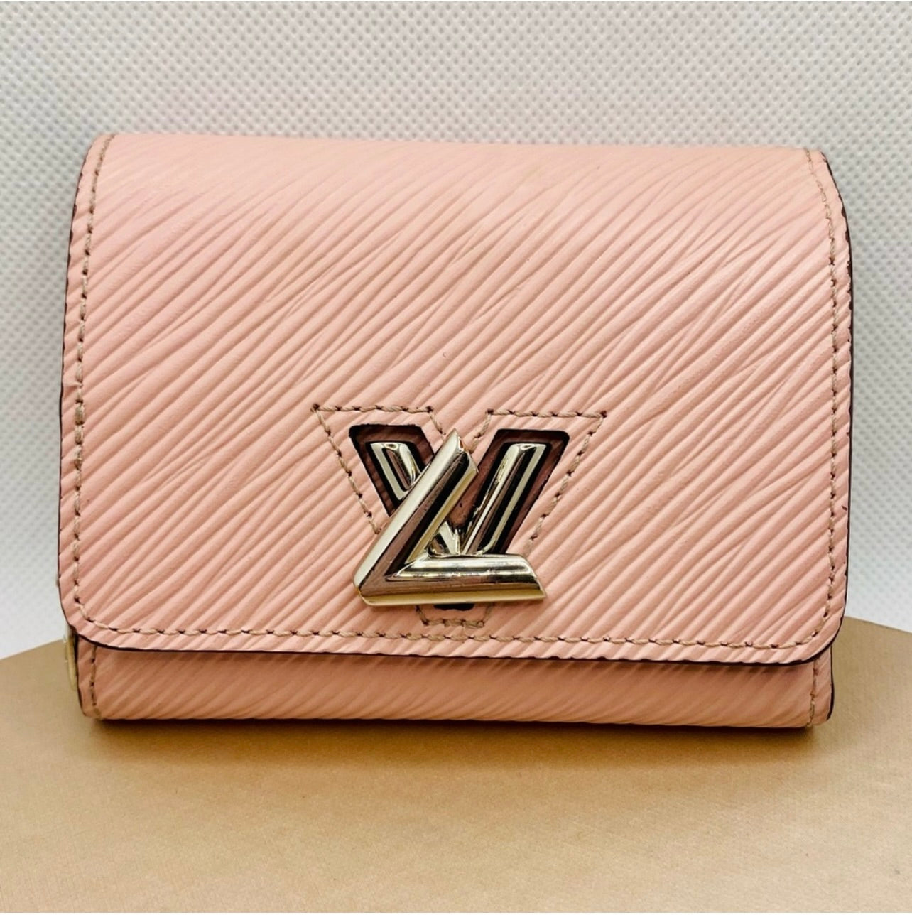 Louis Vuitton Rose Ballerine Epi Leather Twist XS Wallet