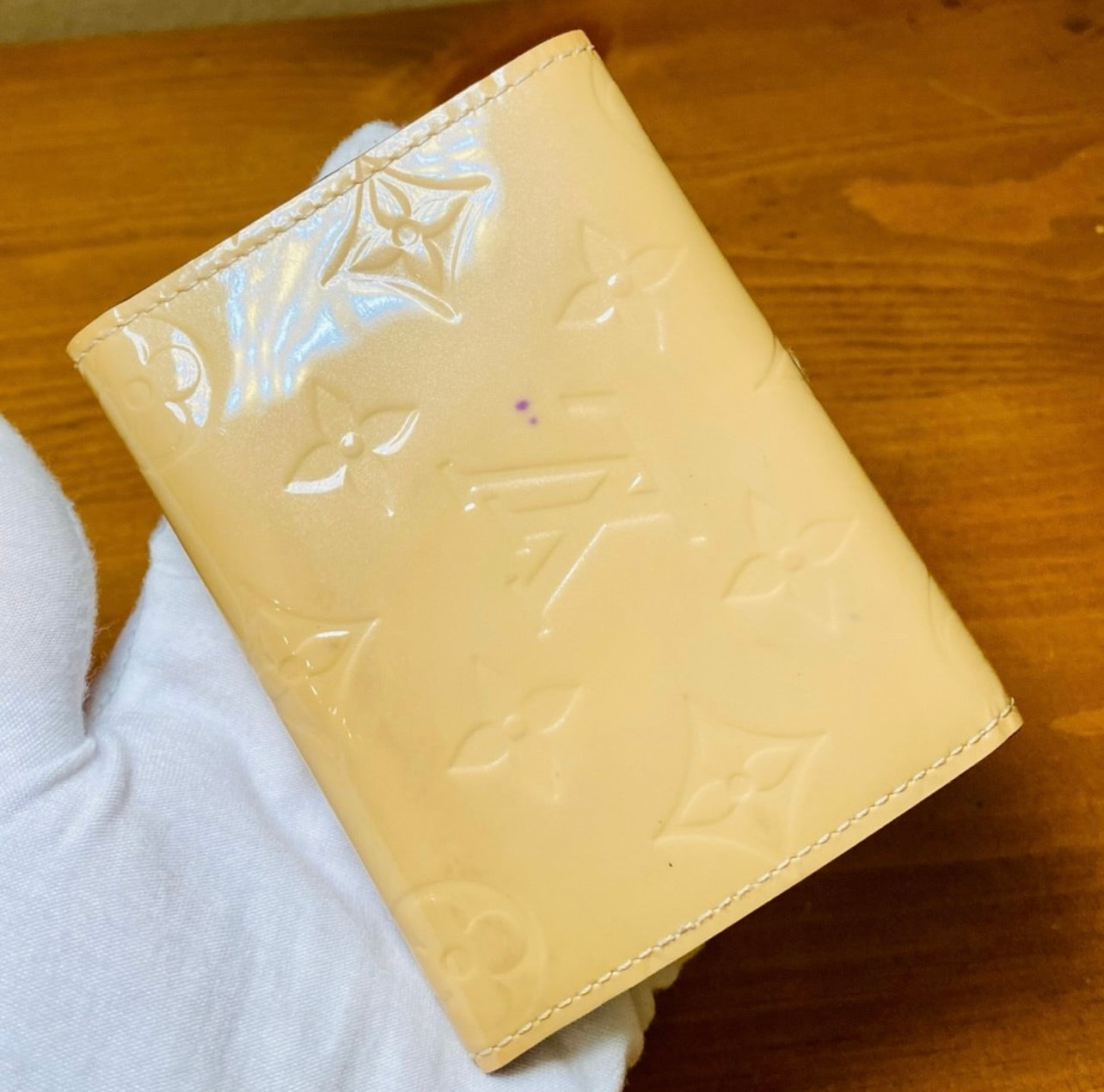 Louis Vuitton Cream Envelope Carte de Visite Monogram Vernis Wallet