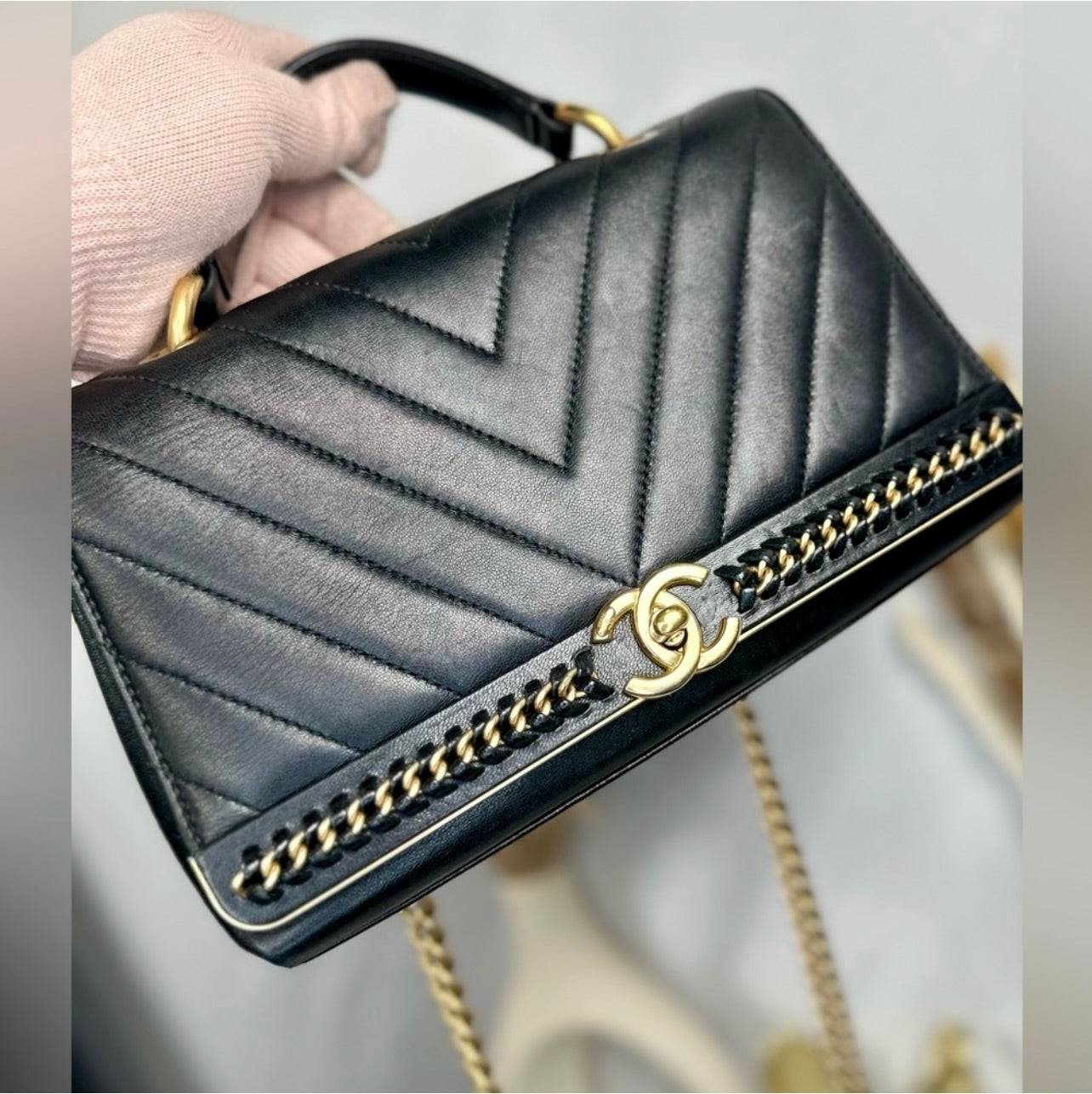 CHANEL 2Way Black Chevron Stitched Leather Top Handle Shoulder Bag