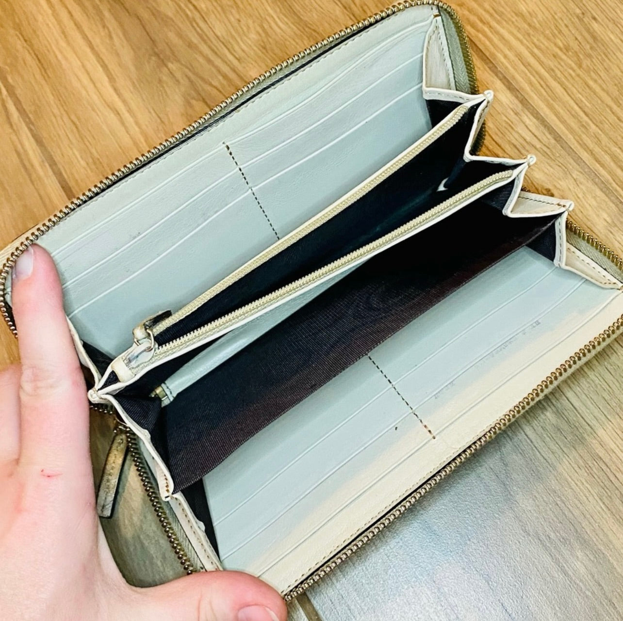 Gucci Off White Leather Microguccissima Nice Zip Around Wallet