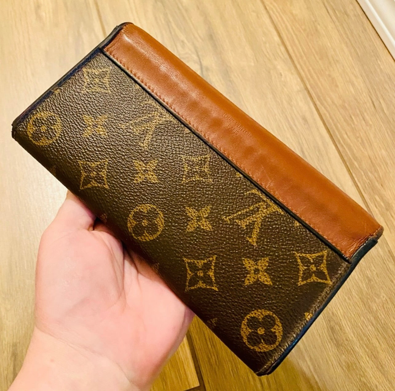 Louis Vuitton Marron Leather & Monogram Sarah Tuileries Wallet