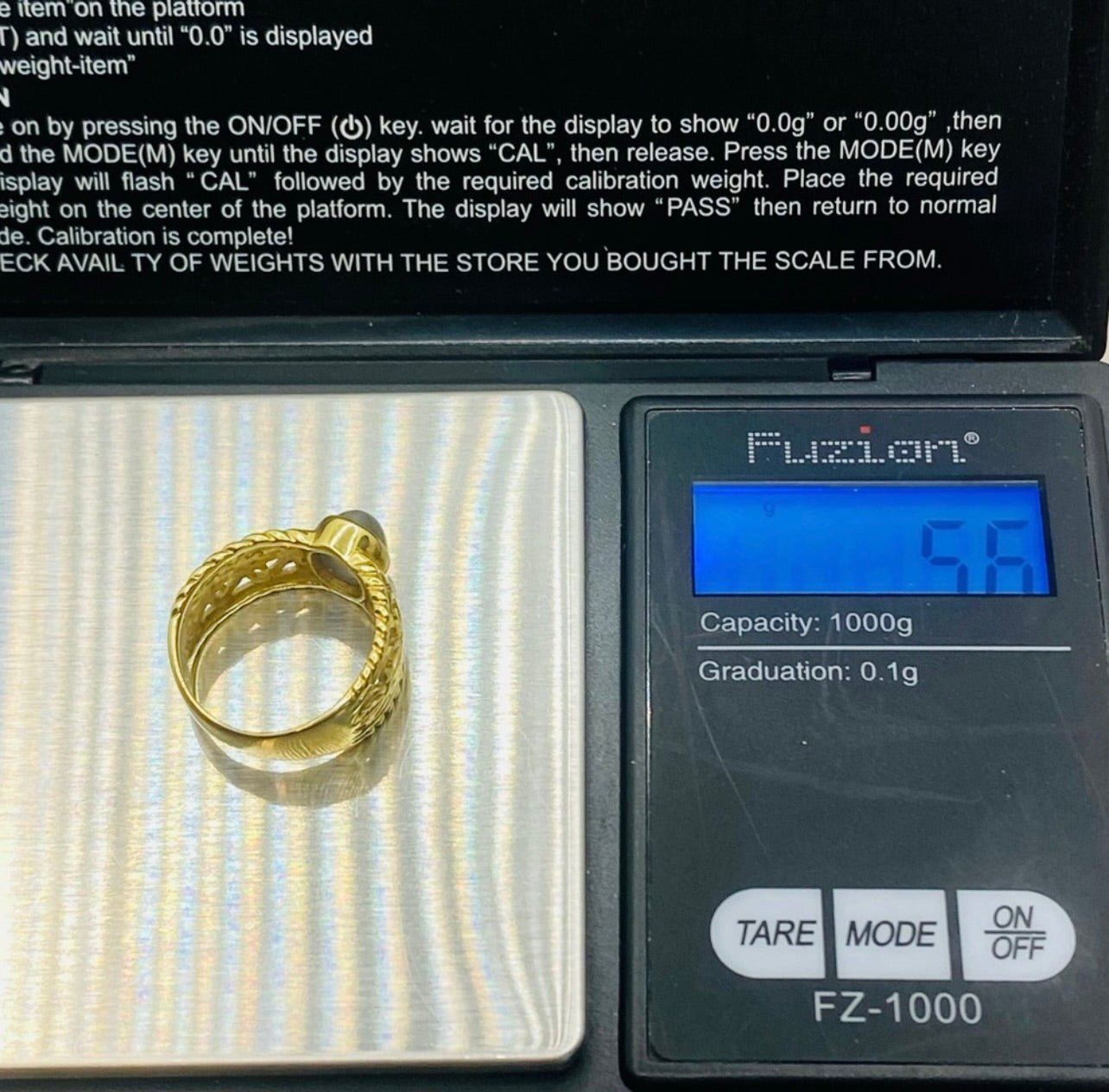 Vintage 18k Yellow Gold Large Tiger's Eye Cabochon Ring