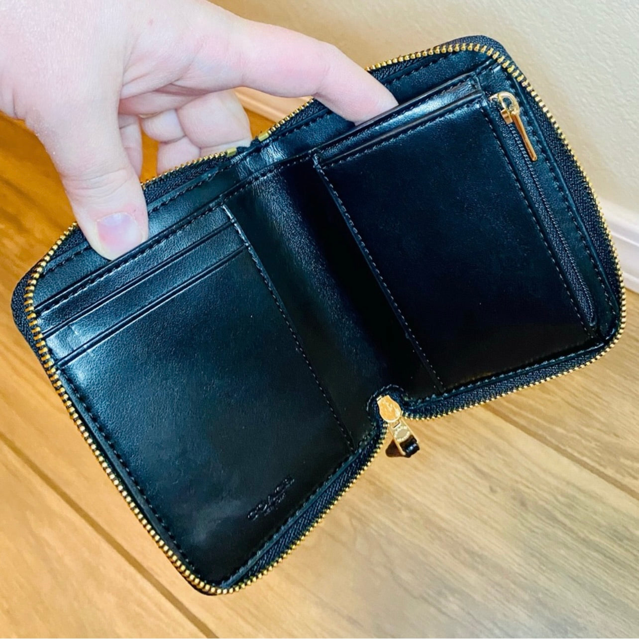 RARE Coach Deco Quilting Black Nappa Leather Small Zip Around Wallet - HTF