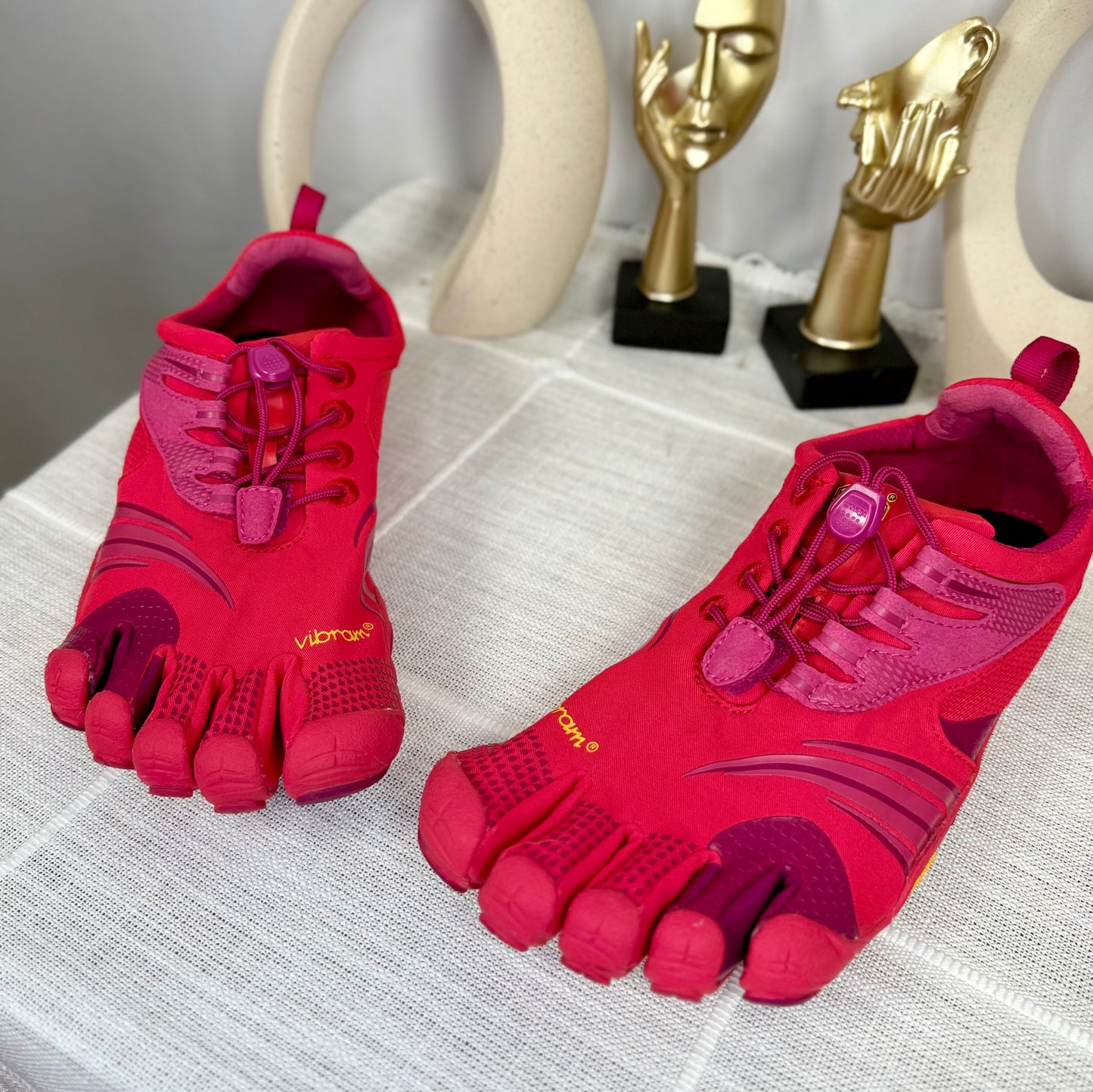 EUC Vibram Five Fingers 14W0701 KMD Sport LS Women's Red / Purple