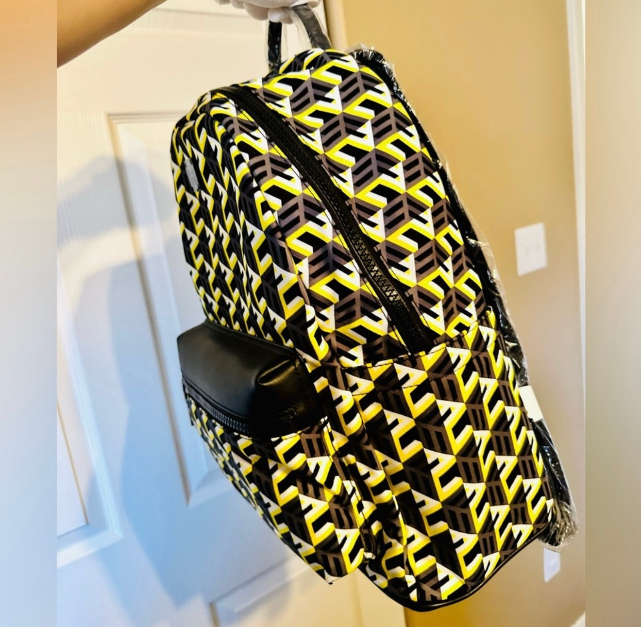 NEW! Unisex MCM Medium Stark Black & Yellow Cubic Logo Backpack