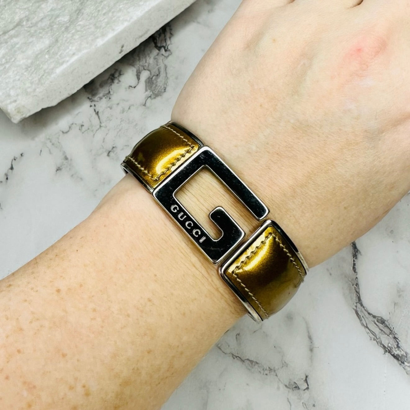 EUC Vintage GUCCI Wide Bronze Patent Leather G Brand Logo Hinge Bangle Bracelet