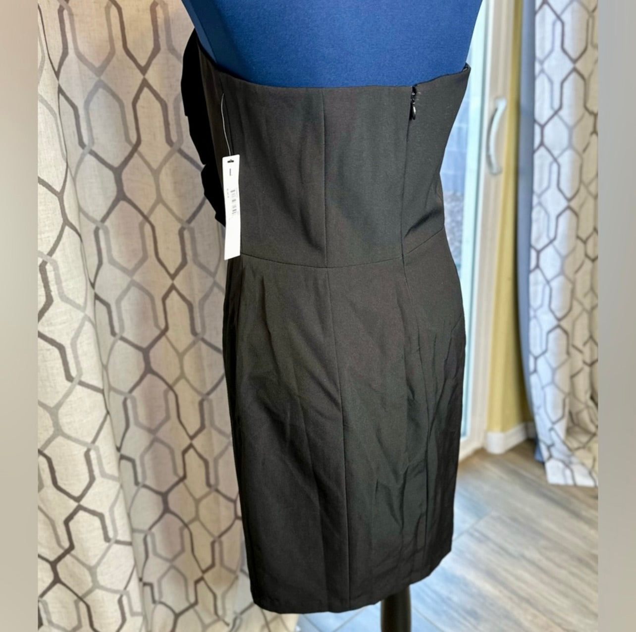 NWT Clover & Sloane Black Strapless Perry Sheath Dress