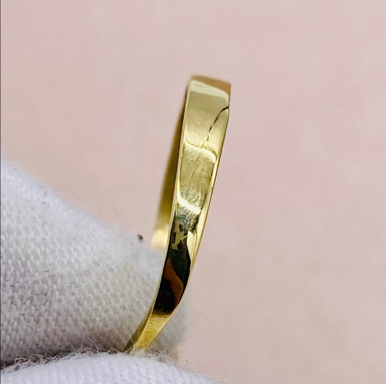 18k Yellow Gold Antique Diamond & Emerald Cluster Flower Ring