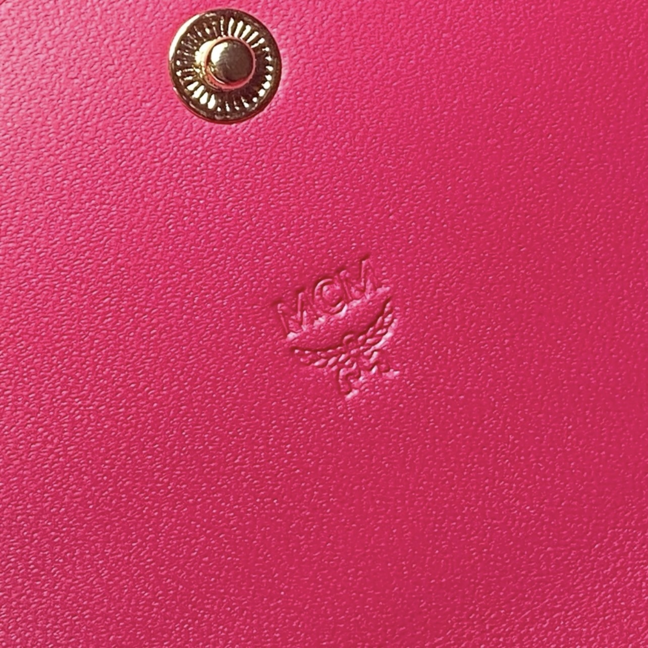 New MCM Beetroot Purple Nappa Leather Mode Travia Trifold Chain Wallet
