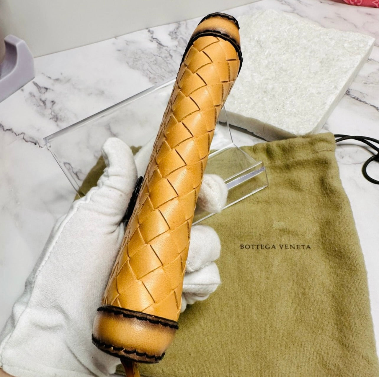 EUC Rare Bottega Veneta Medium Nappa Intrecciato Woven Leather French Compact Wallet