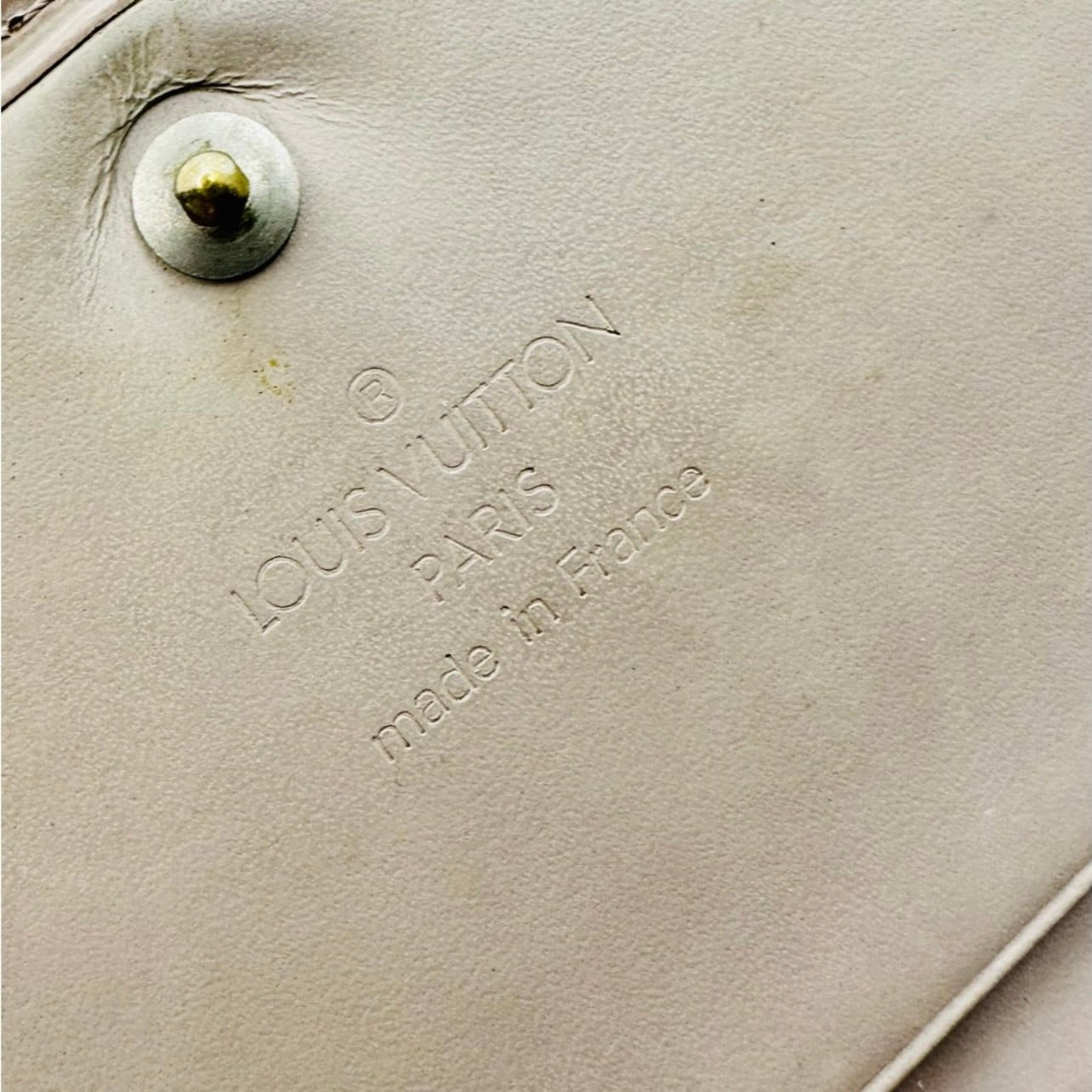 Vintage Louis Vuitton Grey Pepper Epi Leather Porte-Monnaie Tresor Wallet