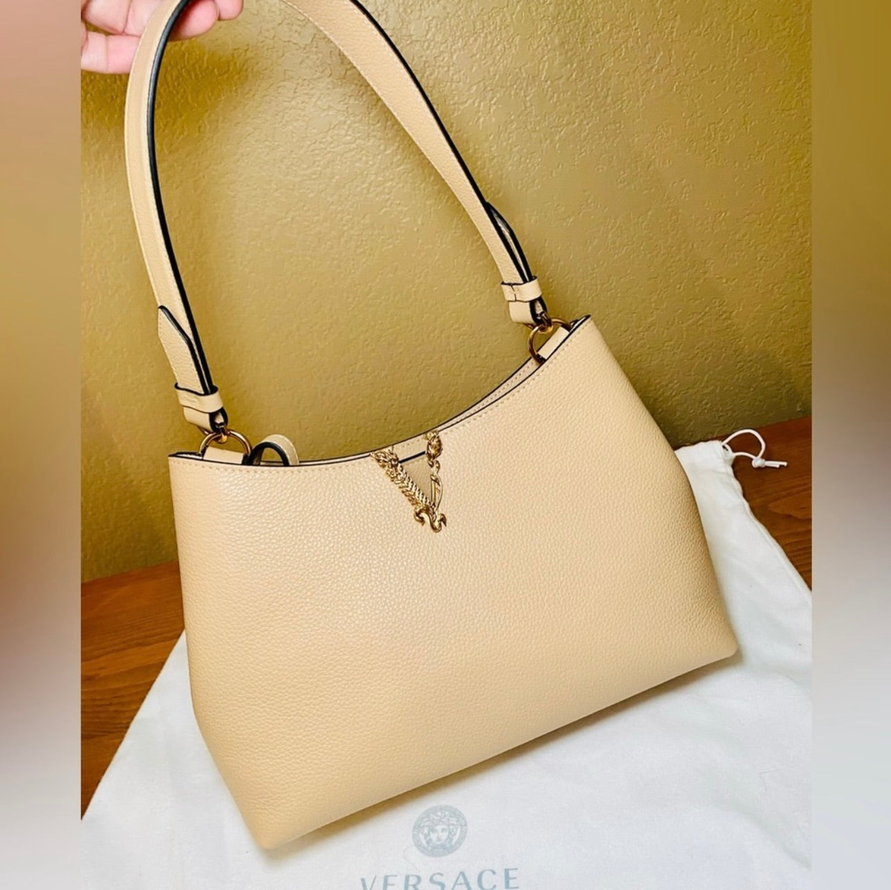 New VERSACE Vitello Virtus V Small Beige Grainy Calfskin Leather Shoulder Bag