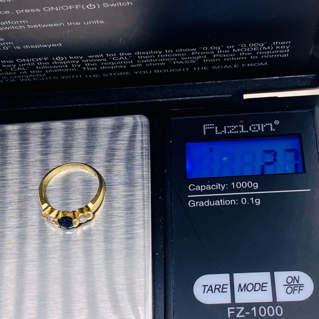 18k Yellow Gold Estate Bright Blue Sapphire & Diamond Ring
