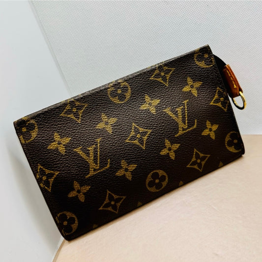Vintage LOUIS VUITTON Monogram Coated Canvas Bucket 27 Pouch
