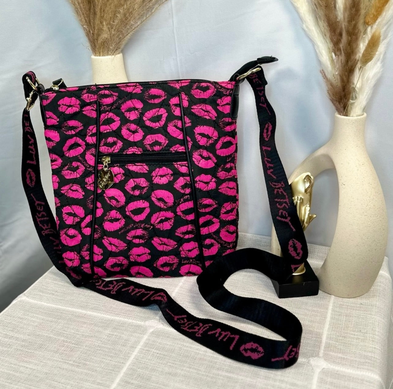 LUV by Betsey Johnson Black w/ Hot Pink Lips Pattern Crossbody Bag