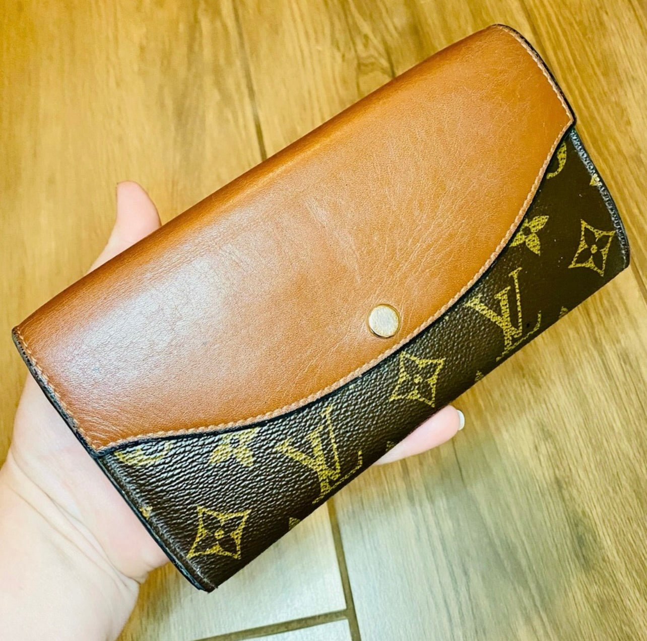 Louis Vuitton Marron Leather & Monogram Sarah Tuileries Wallet