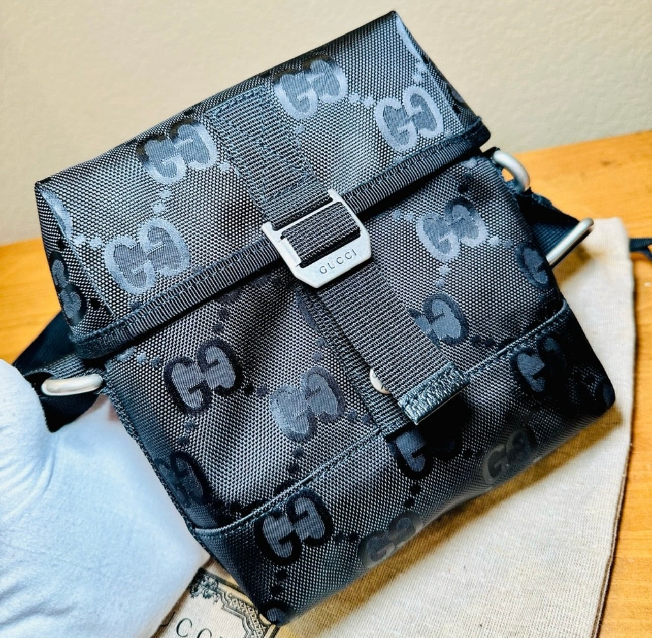 New Unisex Gucci Black Econyl Nylon Monogram Off The Grid Messenger Bag