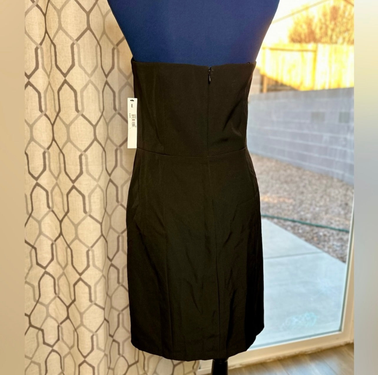 NWT Clover & Sloane Black Strapless Perry Sheath Dress
