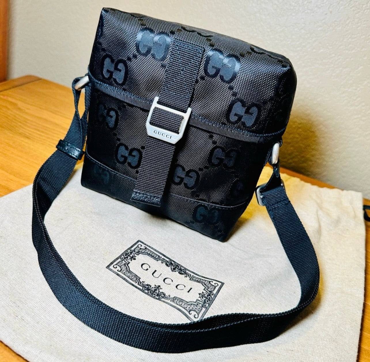 New Unisex Gucci Black Econyl Nylon Monogram Off The Grid Messenger Bag