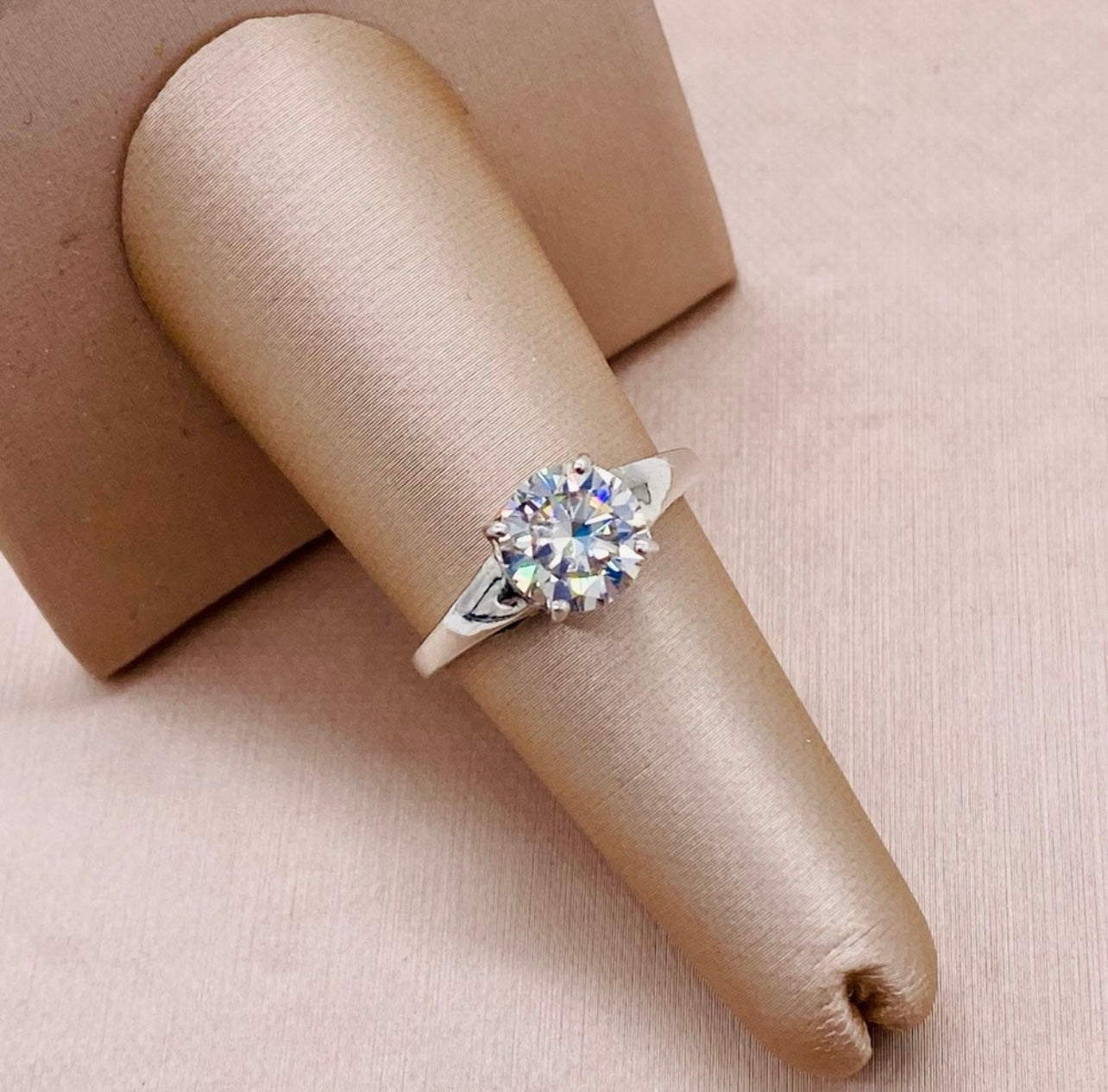 EUC Sterling Silver 2 ct Round Moissanite Engagement Ring