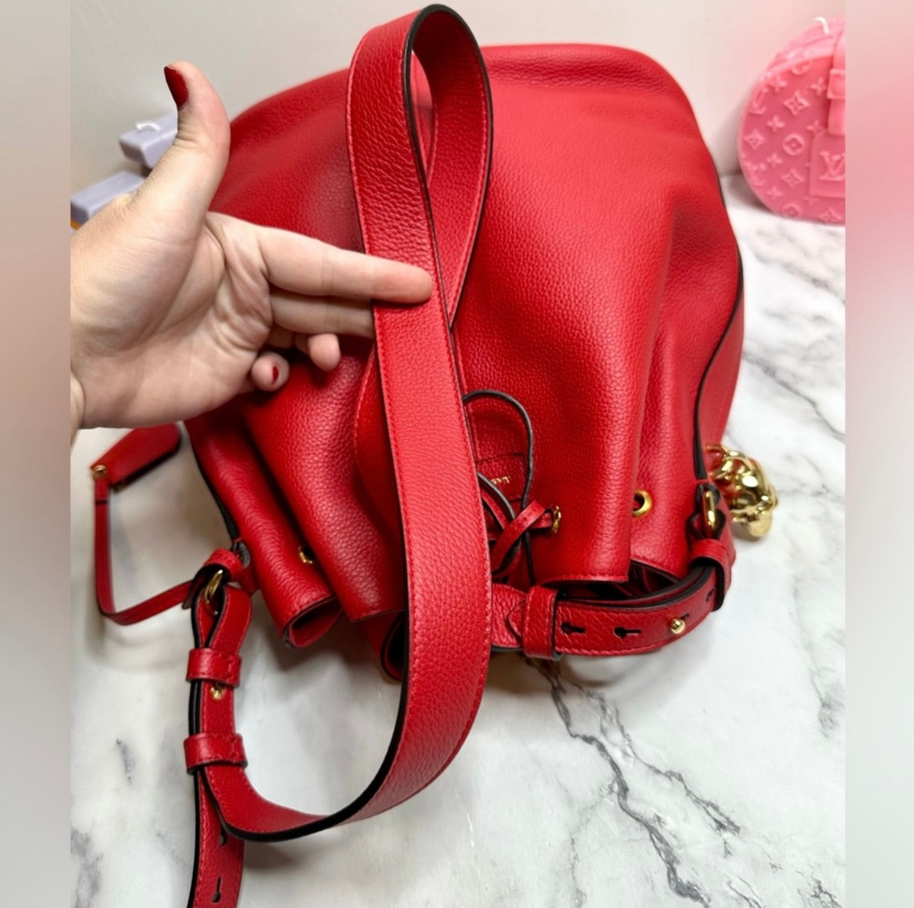 New Alexander McQueen Secchiello Red Pebbled Leather Skull Padlock Bucket Bag