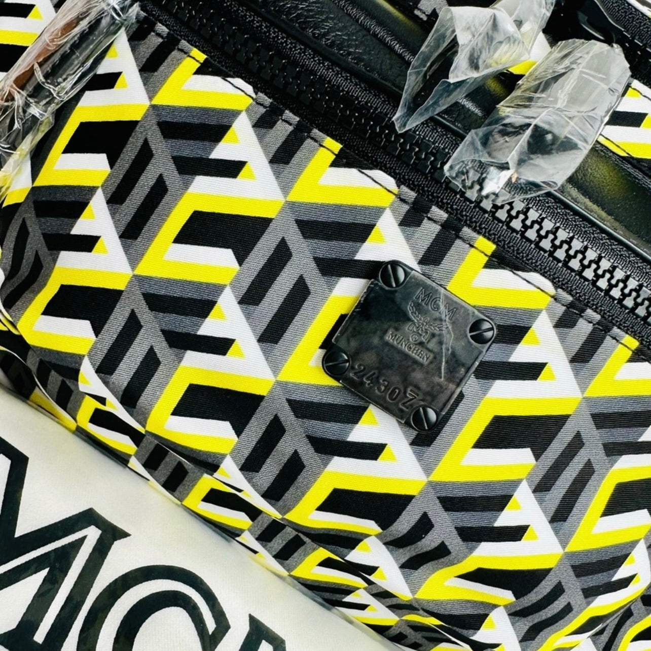 New Unisex MCM Large Black & Yellow Cubic Logo Nylon Belt Bag