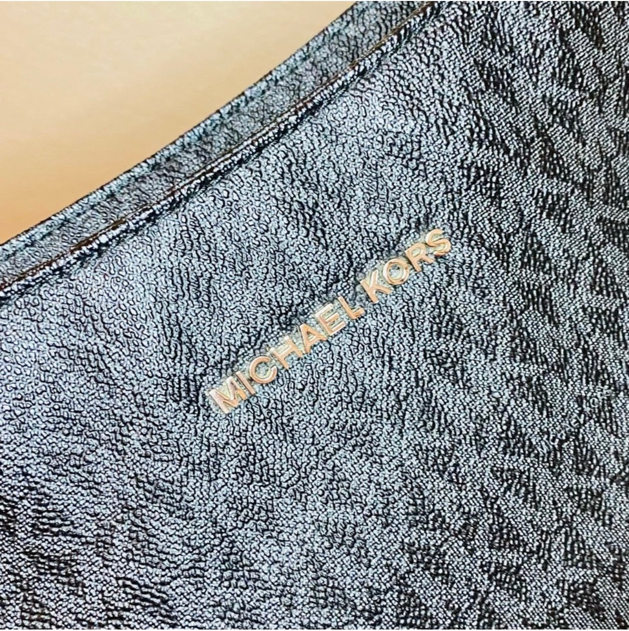 New Michael Kors Black Signature Coated Canvas Jet Set Travel Large Messenger Bag