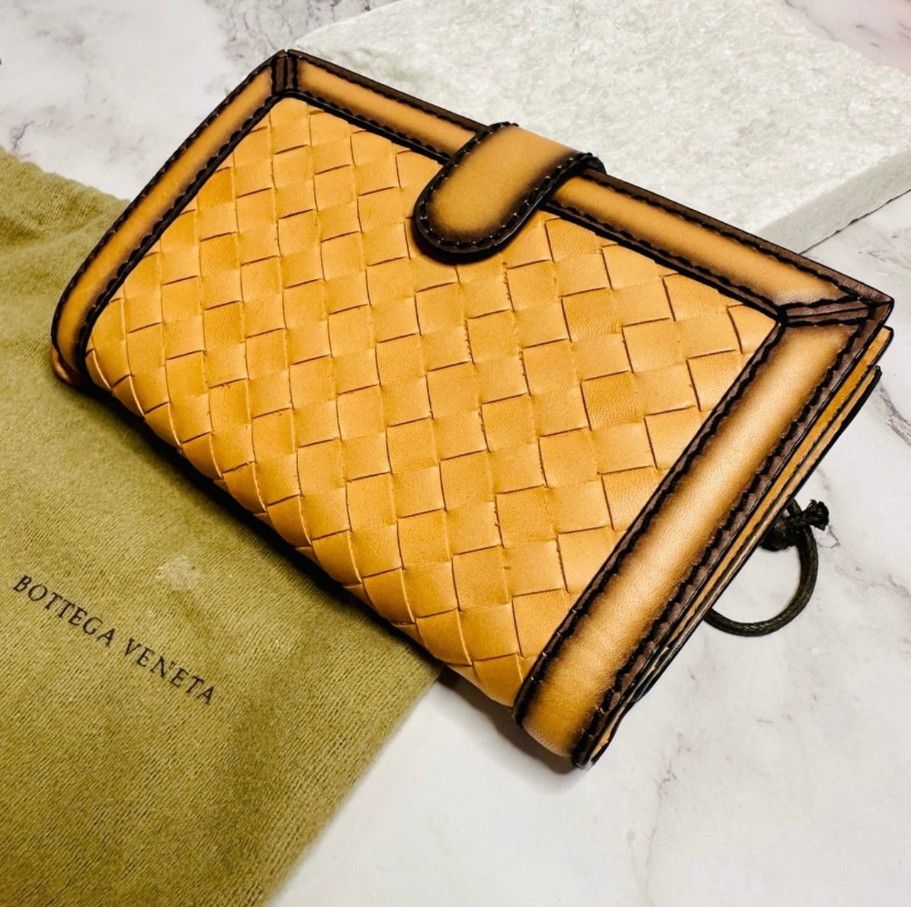 EUC Rare Bottega Veneta Medium Nappa Intrecciato Woven Leather French Compact Wallet