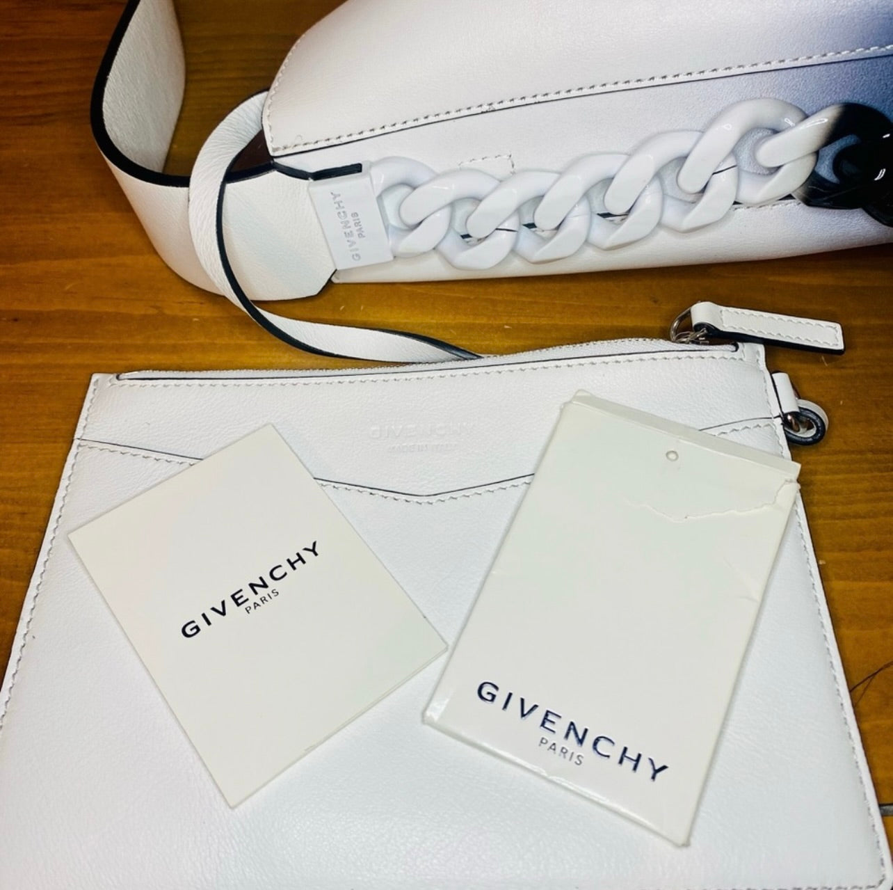 EUC Givenchy White & Black Calfskin Infinity Ombre Matte Chain Link Hobo Bag