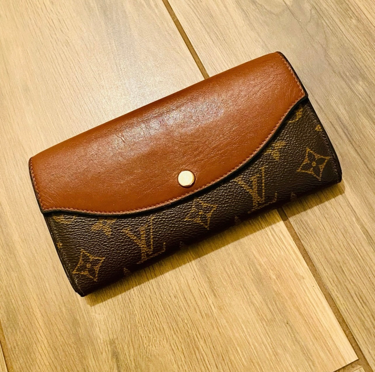Louis Vuitton Marron Leather & Monogram Sarah Tuileries Wallet