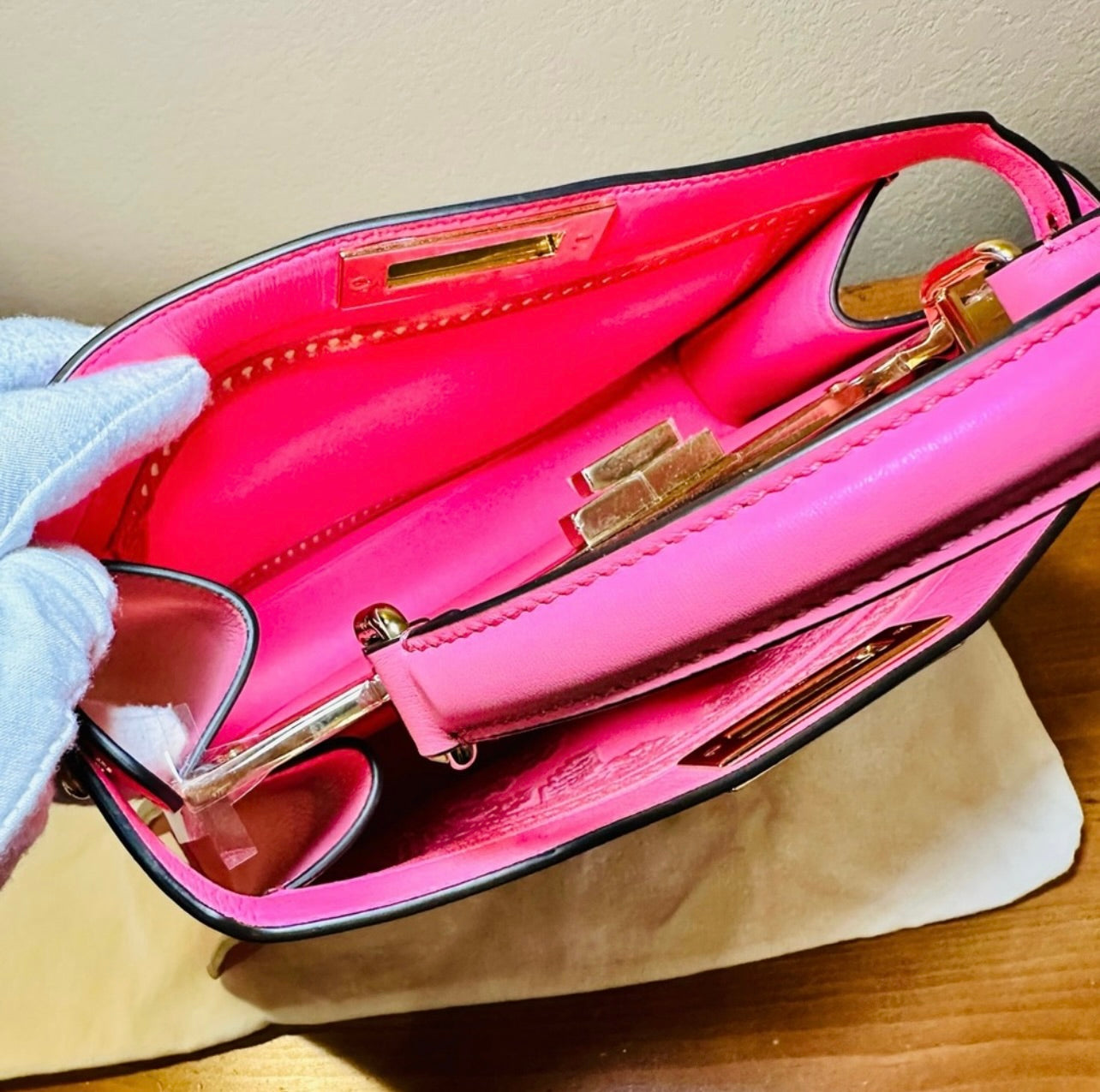 New Fendi Peekaboo ISeeU Medium Limited Edition Rose Pink Nappa Leather w/ Floral Motif