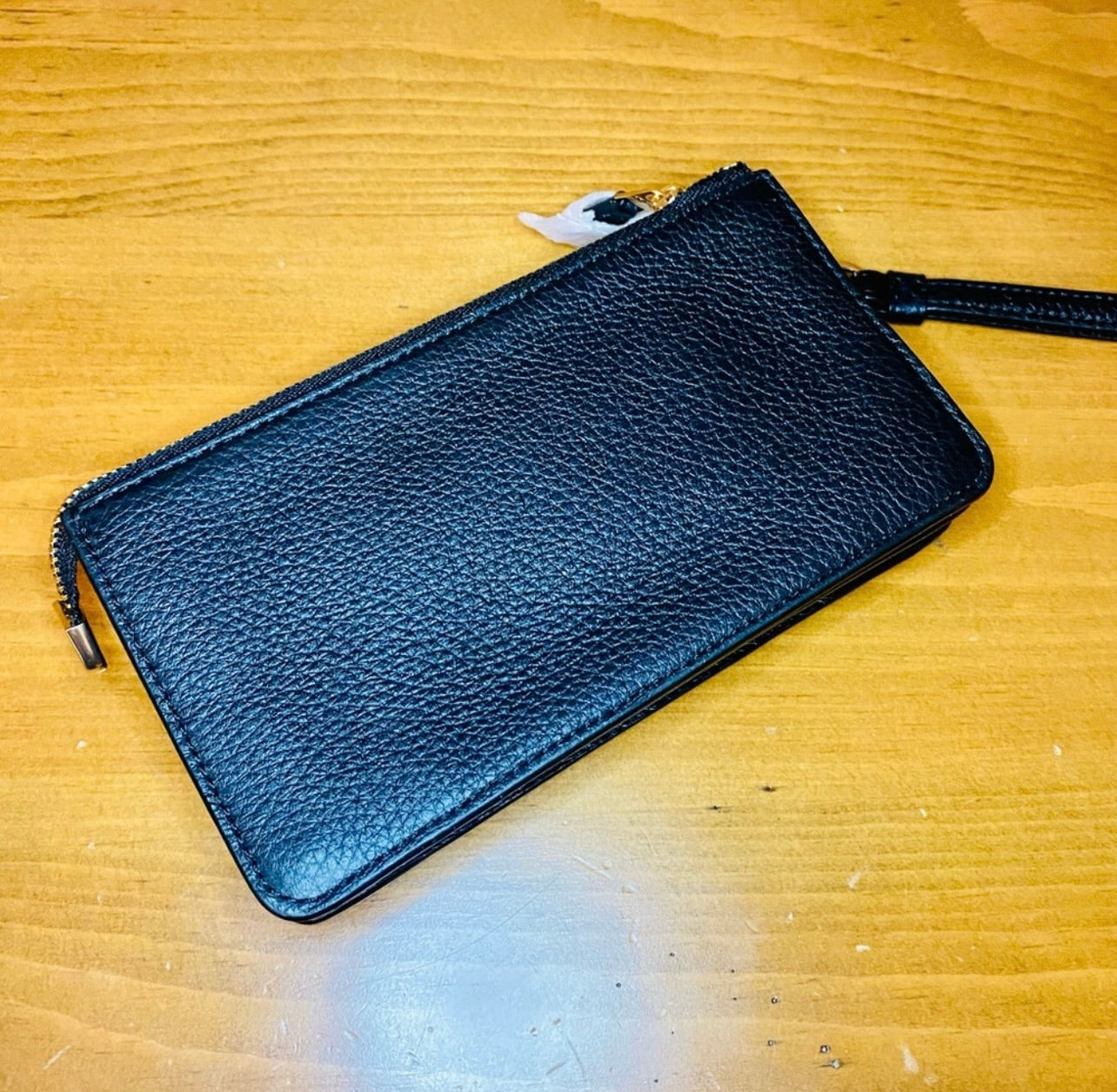 New Coach Black Pebbled Leather Foldover Wristlet Clutch w/ Gold & Silver Grommets