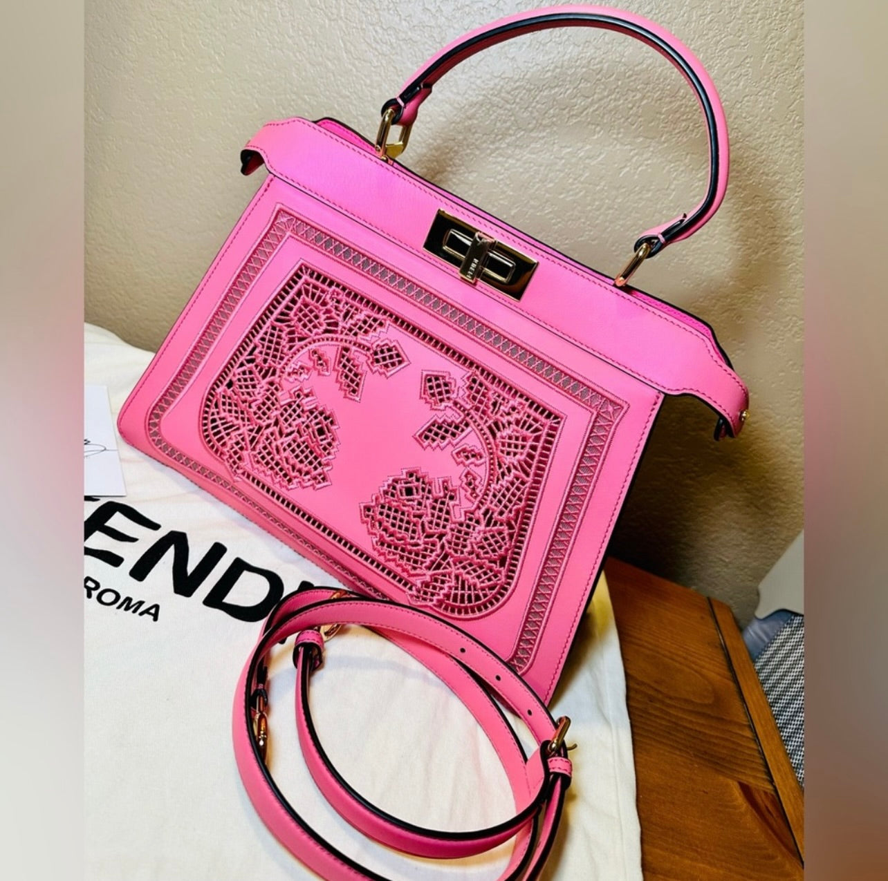 New Fendi Peekaboo ISeeU Medium Limited Edition Rose Pink Nappa Leather w/ Floral Motif