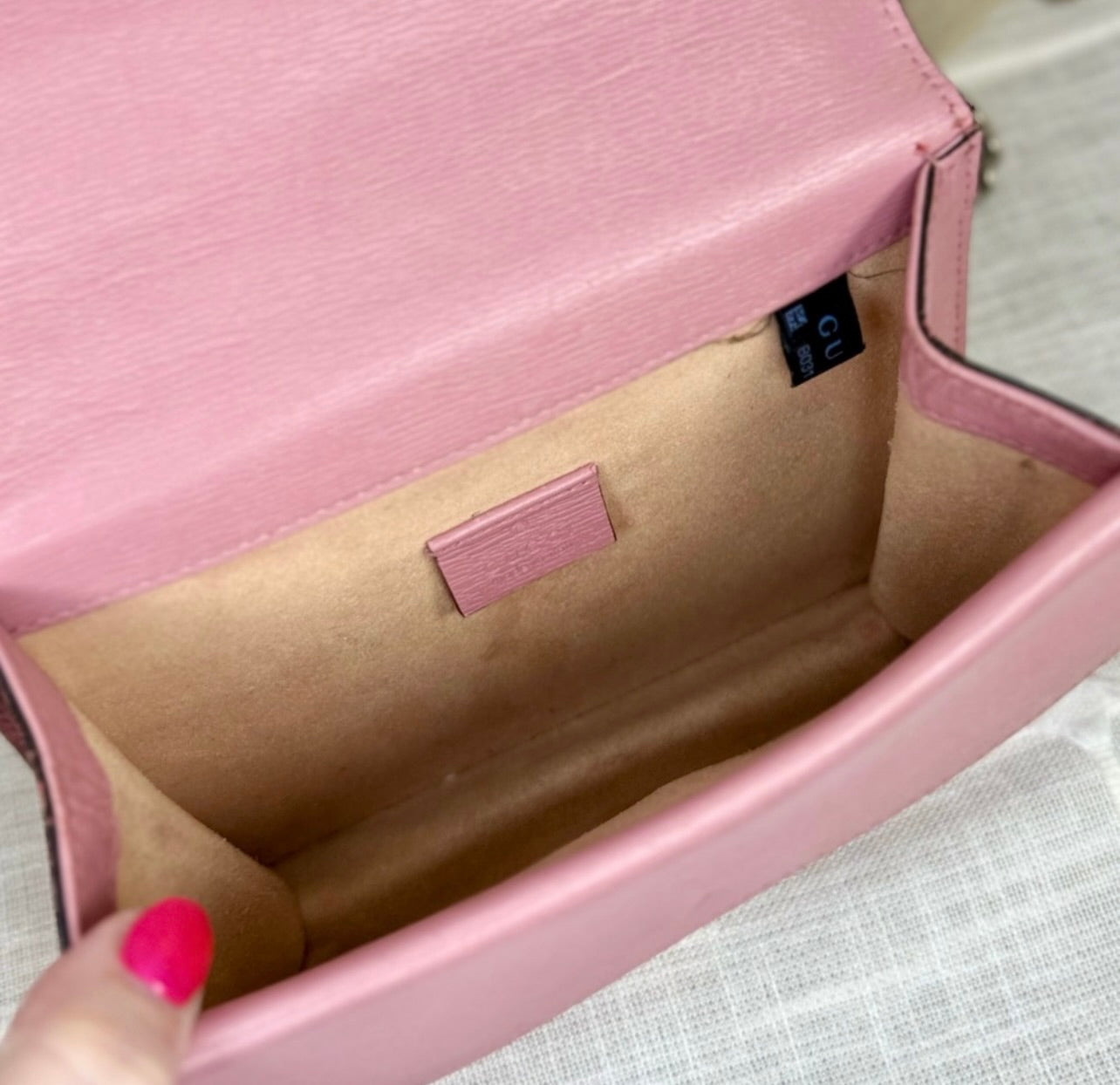 GUCCI Pink Calfskin Leather Valentine's Day Exclusive Dionysus Shoulder Bag