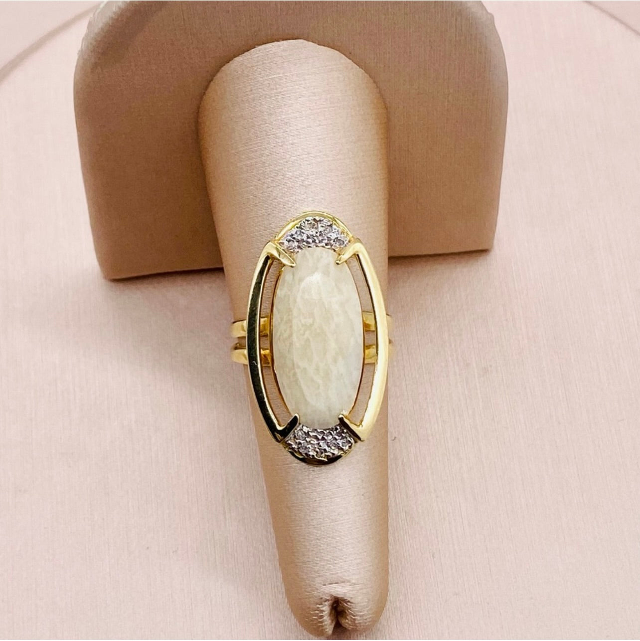 Vintage 18k Yellow Gold Rose Quartz & Diamond Cocktail Ring