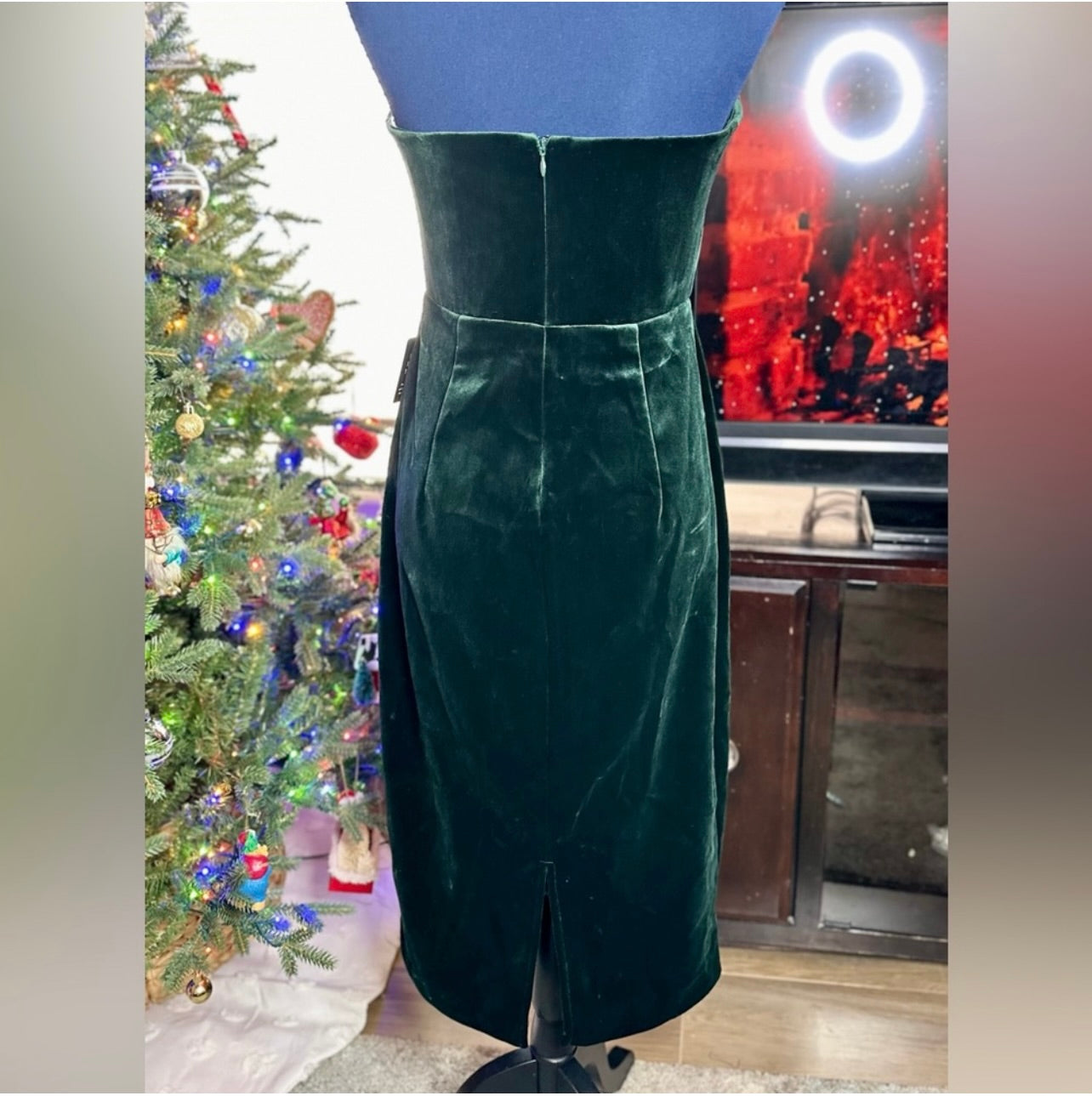 New Express Emerald Green Velvet Sweetheart Neckline Strapless Midi Sheath Dress