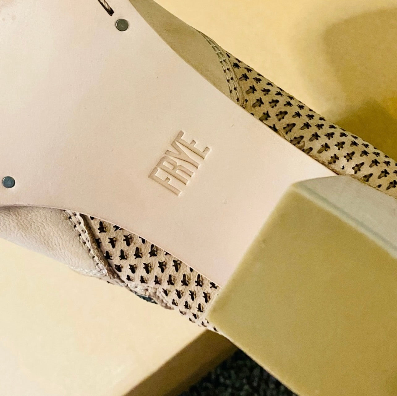 Frye Womens Jennifer Bootie Closed Toe Ankle Boot