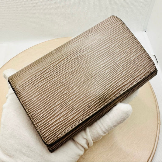 Vintage Louis Vuitton Grey Pepper Epi Leather Porte-Monnaie Tresor Wallet