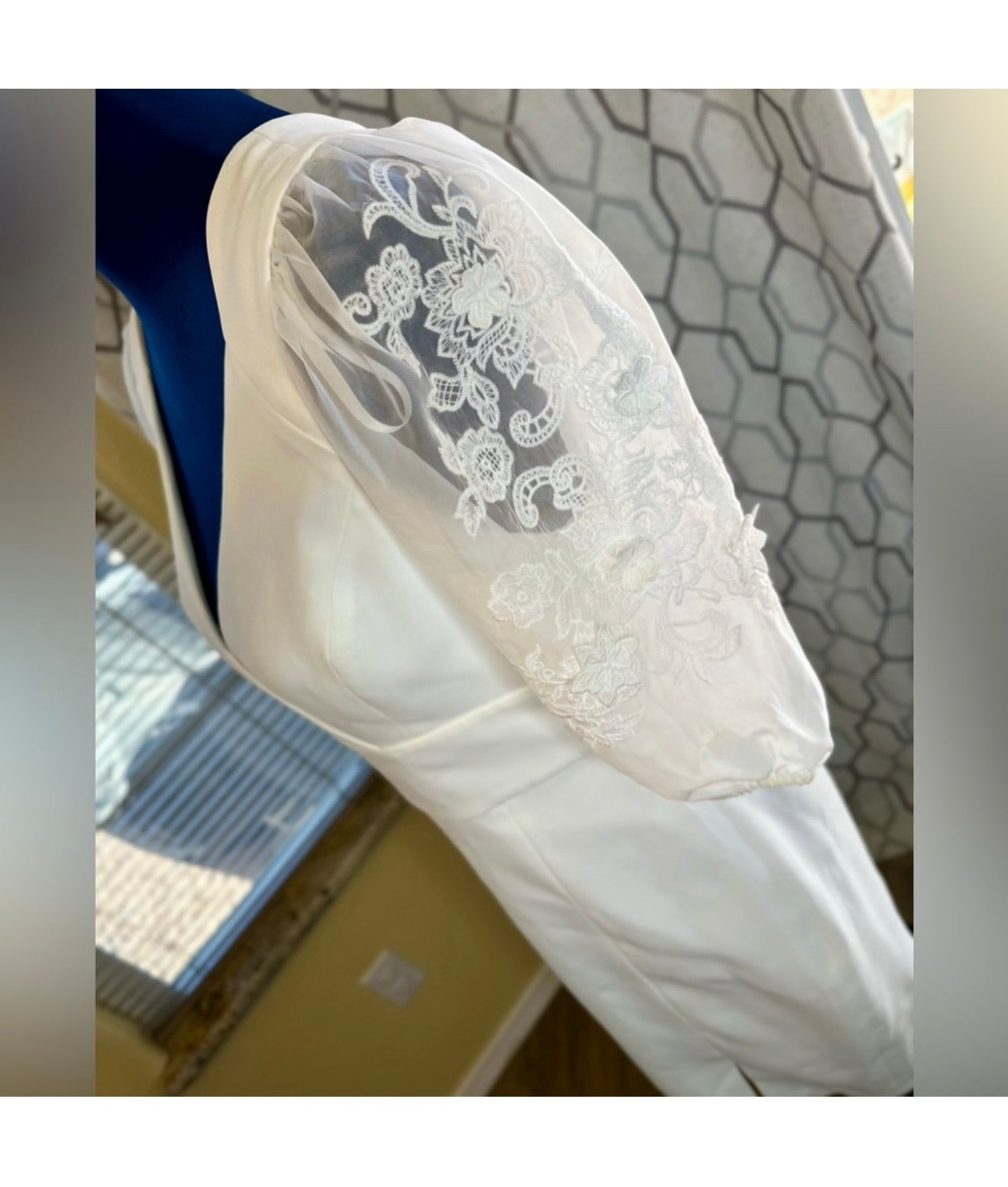 New BCBGMaxAzria Off White Embroidered Sleeve Evening Dress