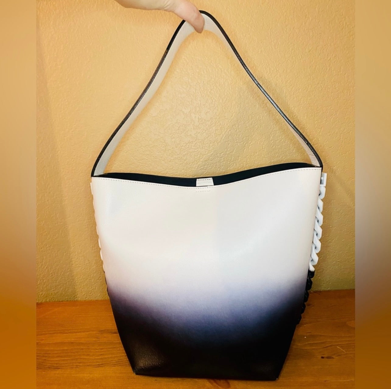 EUC Givenchy White & Black Calfskin Infinity Ombre Matte Chain Link Hobo Bag