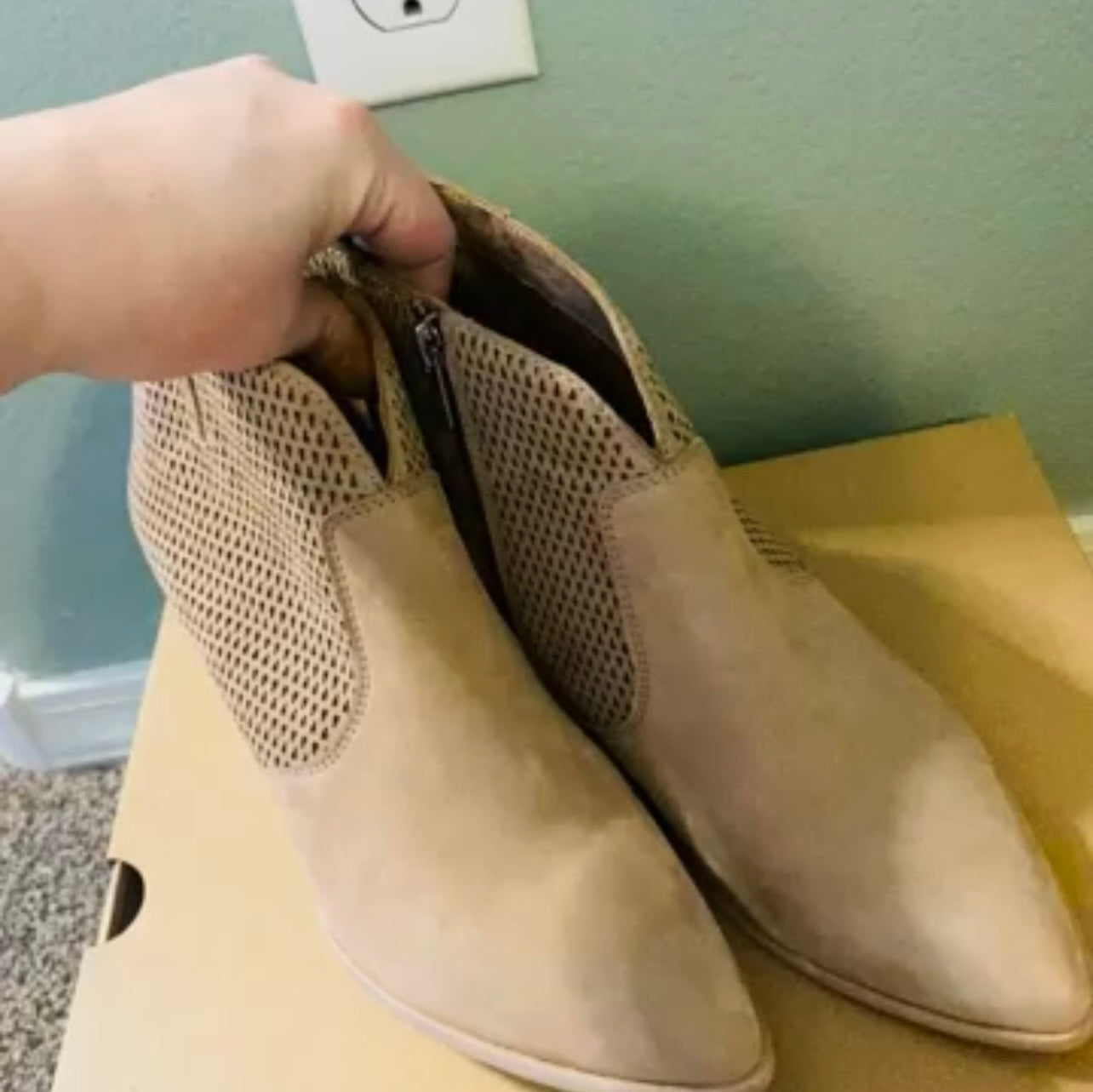 Frye Womens Jennifer Bootie Closed Toe Ankle Boot