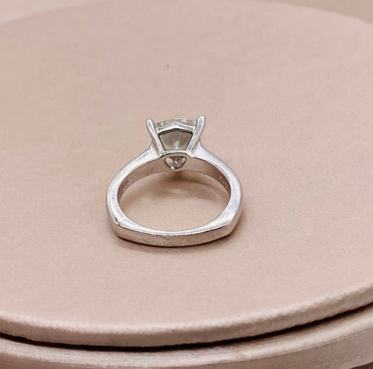 Sterling Silver Ring w/ 1.60CTW Colorless Forever One Moissanite Gemstone