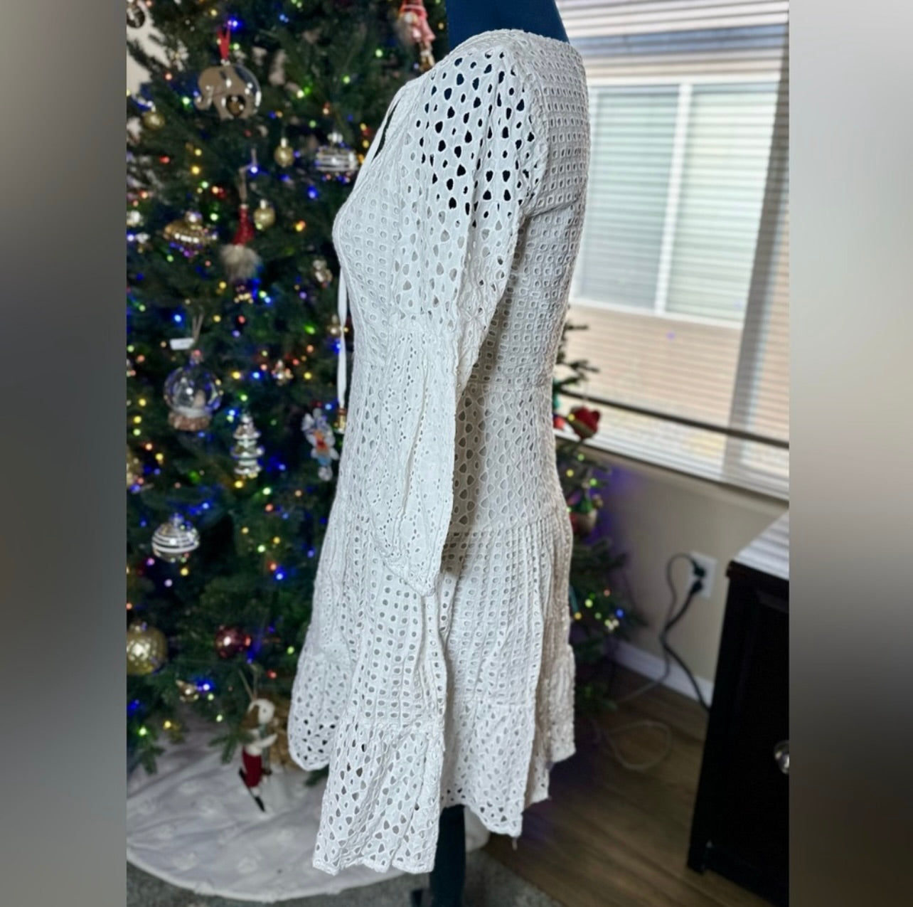 Vince Camuto 3/4 Lantern Sleeve White Eyelet Lace Fir & Flare Dress