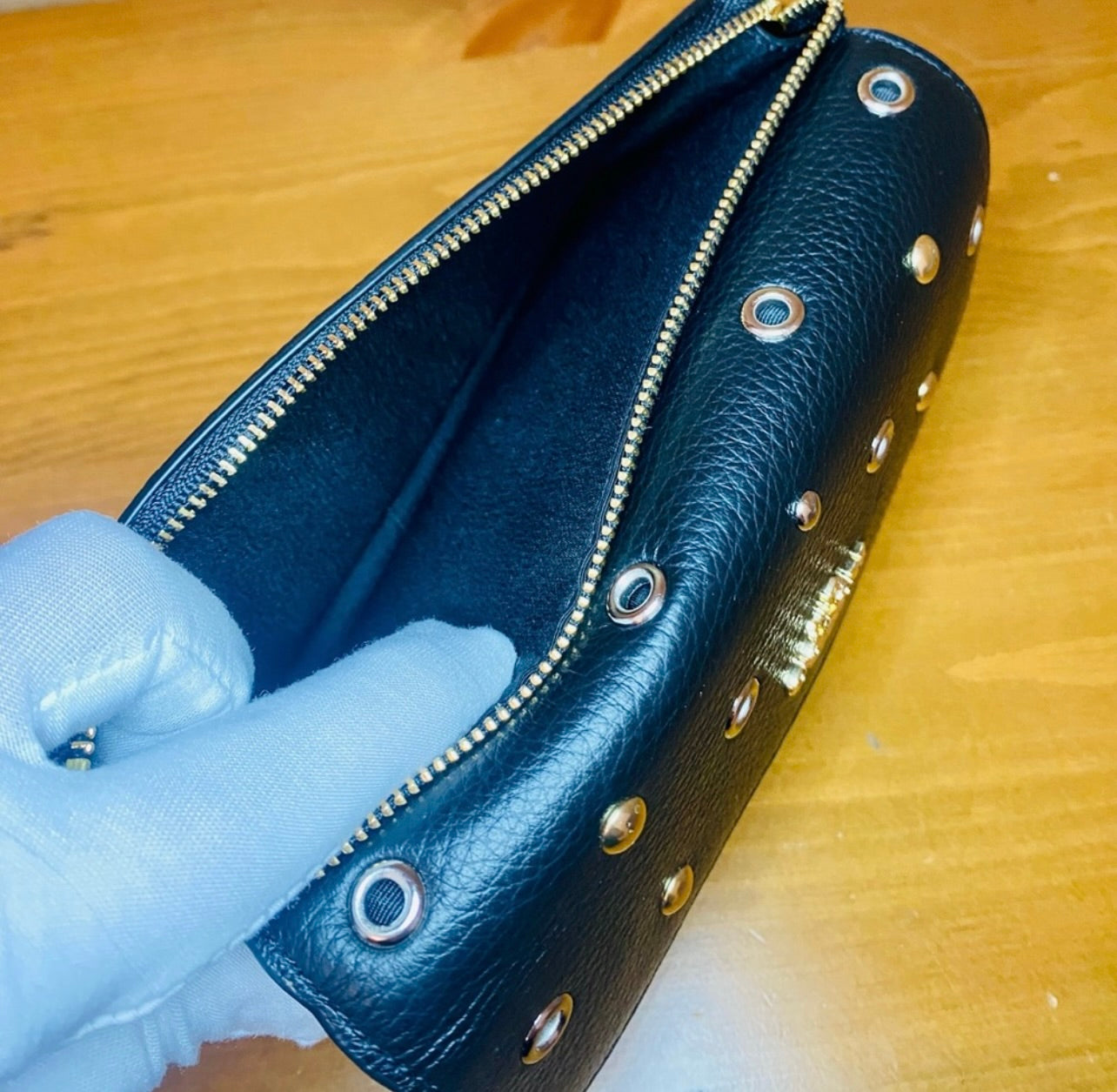 New Coach Black Pebbled Leather Foldover Wristlet Clutch w/ Gold & Silver Grommets