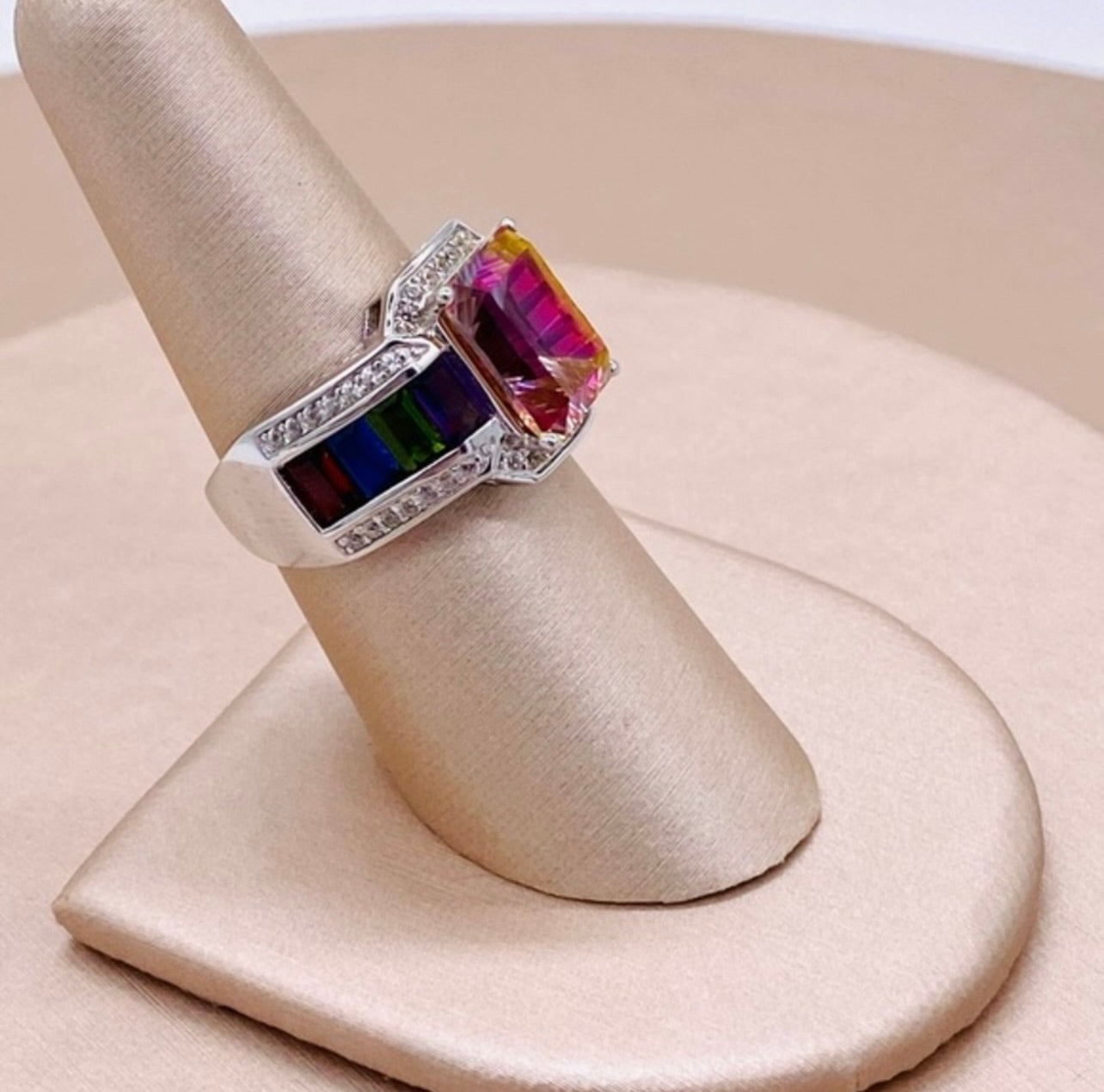 EUC Sterling Silver Bi Colored Topaz Cocktail Ring