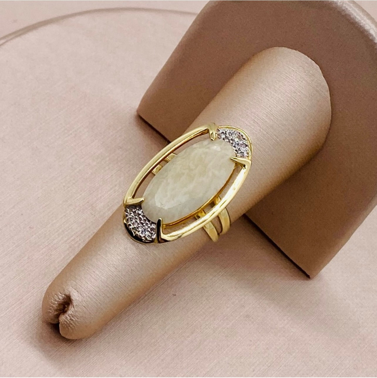 Vintage 18k Yellow Gold Rose Quartz & Diamond Cocktail Ring